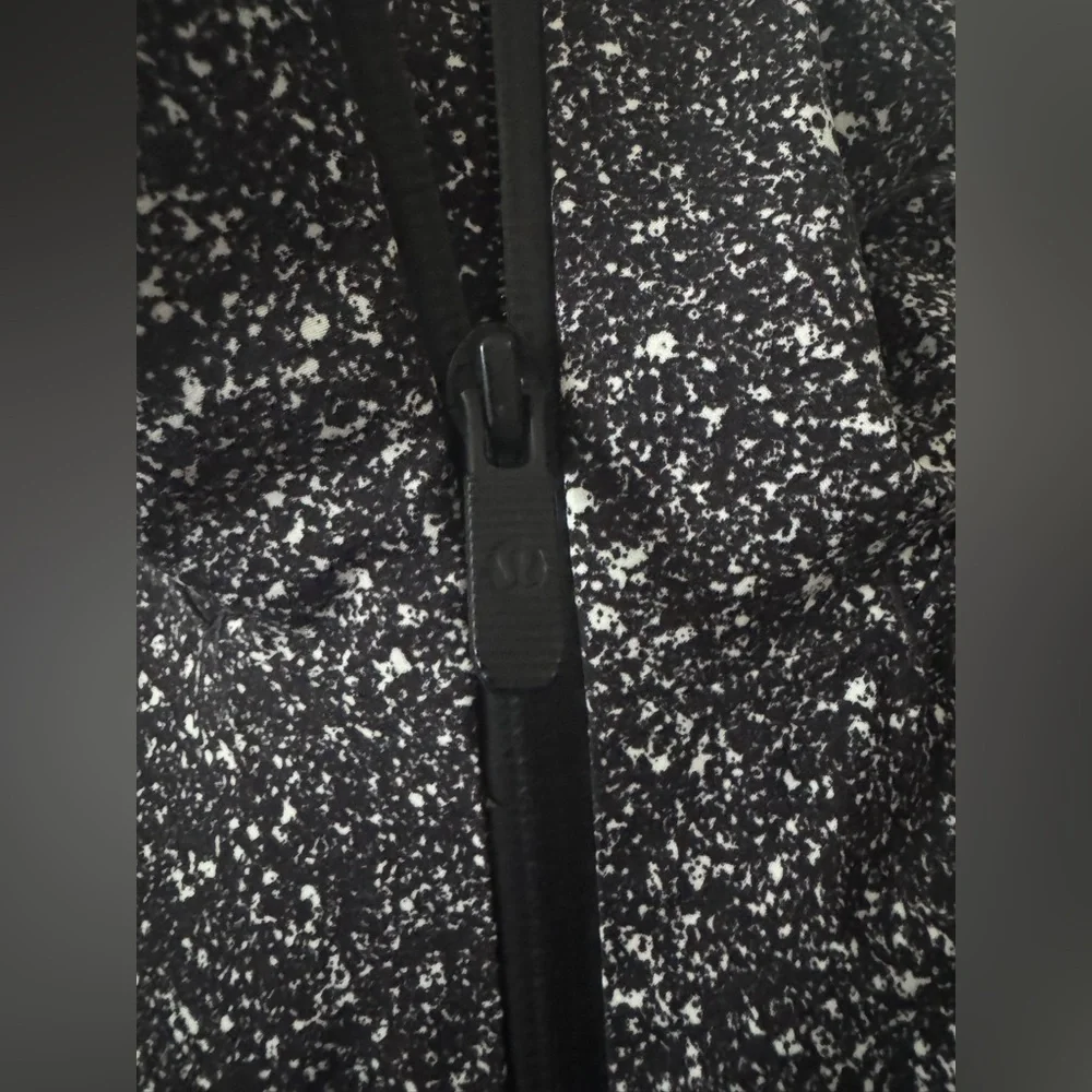 Lululemon Here To Move Jacket in Luminesce Splatter White Black